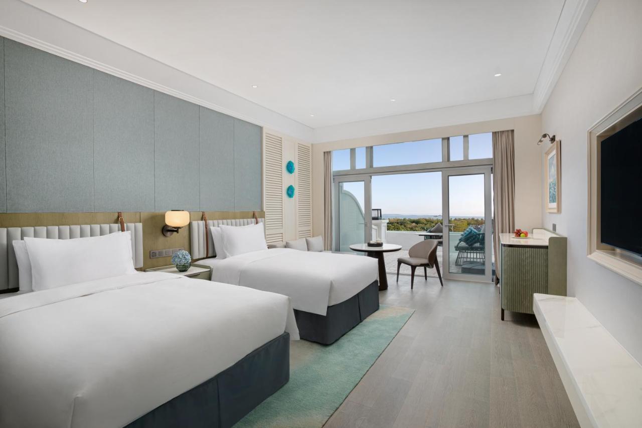 Xiamen International Seaside Hotel -Hotel Corridor Leads To The Stone Exhibition Hall Luaran gambar