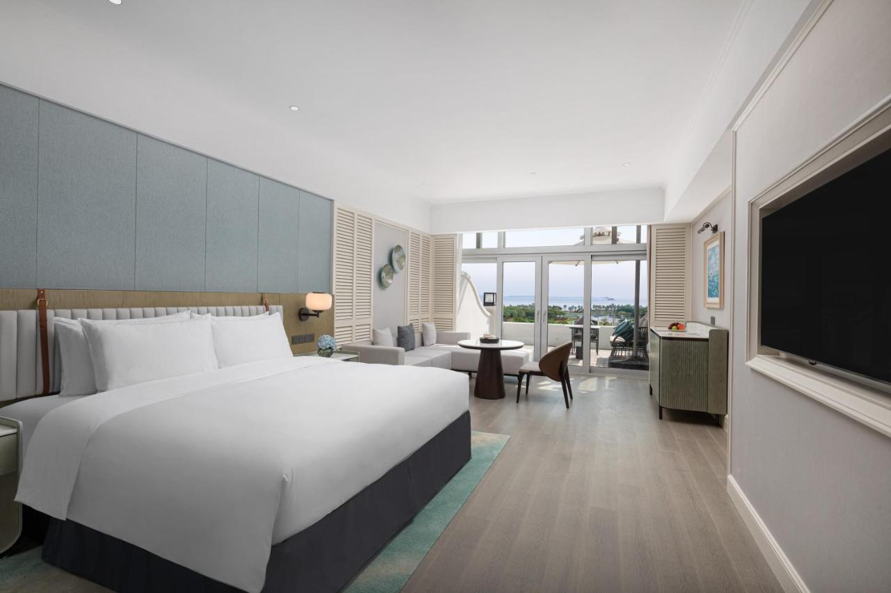 Xiamen International Seaside Hotel -Hotel Corridor Leads To The Stone Exhibition Hall Luaran gambar