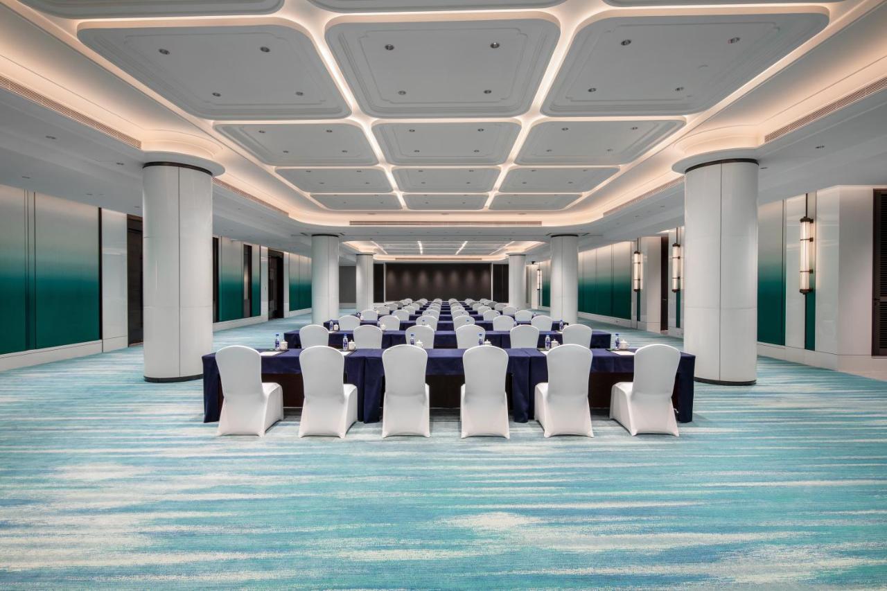 Xiamen International Seaside Hotel -Hotel Corridor Leads To The Stone Exhibition Hall Luaran gambar