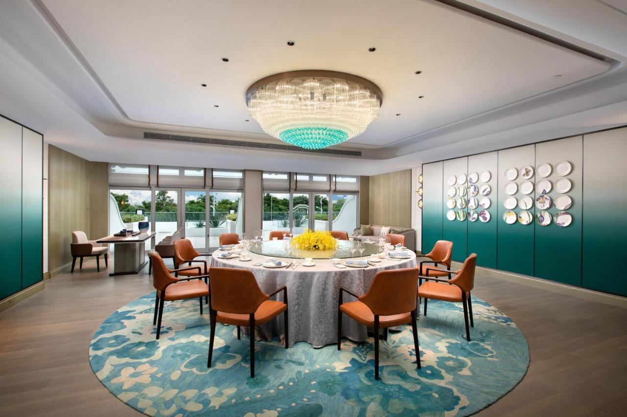 Xiamen International Seaside Hotel -Hotel Corridor Leads To The Stone Exhibition Hall Luaran gambar