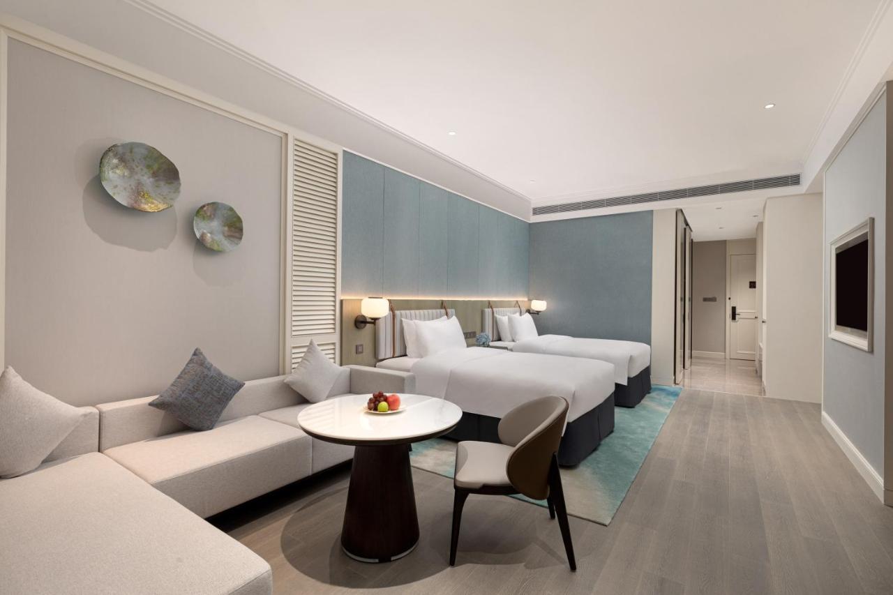 Xiamen International Seaside Hotel -Hotel Corridor Leads To The Stone Exhibition Hall Luaran gambar