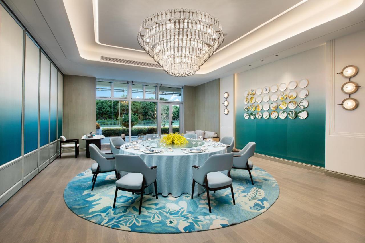 Xiamen International Seaside Hotel -Hotel Corridor Leads To The Stone Exhibition Hall Luaran gambar