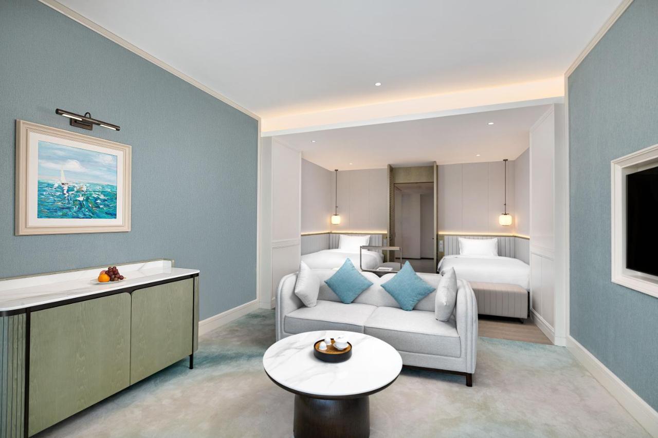 Xiamen International Seaside Hotel -Hotel Corridor Leads To The Stone Exhibition Hall Luaran gambar