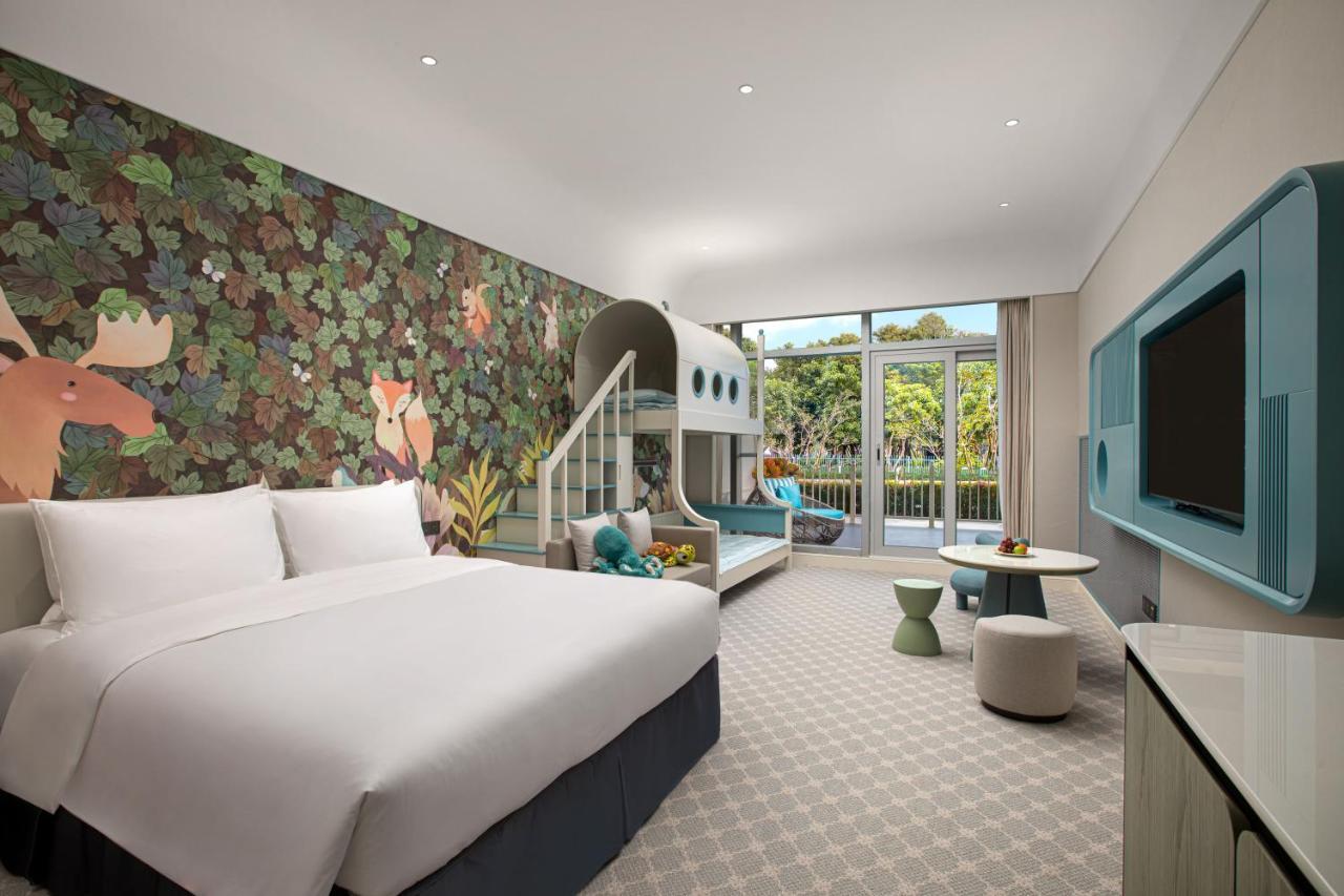 Xiamen International Seaside Hotel -Hotel Corridor Leads To The Stone Exhibition Hall Luaran gambar