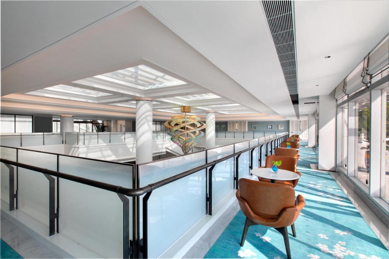 Xiamen International Seaside Hotel -Hotel Corridor Leads To The Stone Exhibition Hall Luaran gambar