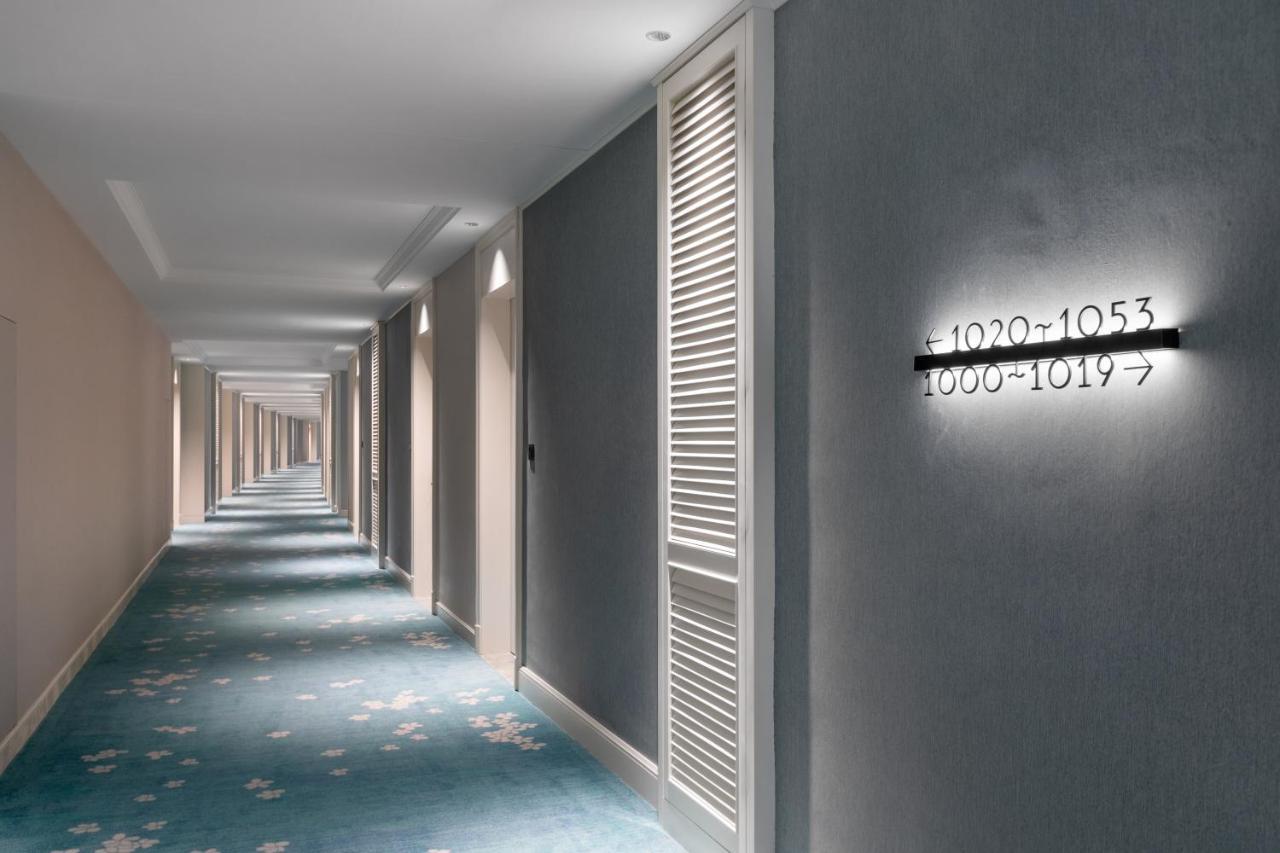Xiamen International Seaside Hotel -Hotel Corridor Leads To The Stone Exhibition Hall Luaran gambar