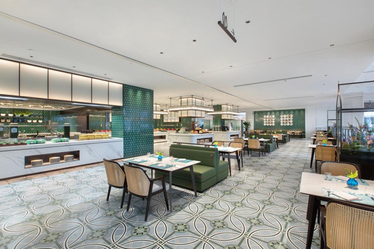 Xiamen International Seaside Hotel -Hotel Corridor Leads To The Stone Exhibition Hall Luaran gambar